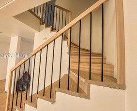 Dažytas metalo vamzdukas.